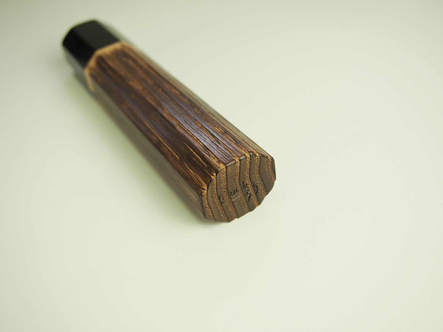 【頑張って送料無料！】【燕三条製】カネコ総業包丁柄黒水牛桂八角焼栗三徳・菜切5.5寸710026高級木柄の証、水牛桂抗菌作用のある焼栗柄ネコポス配送のため代引き、日時指定不可