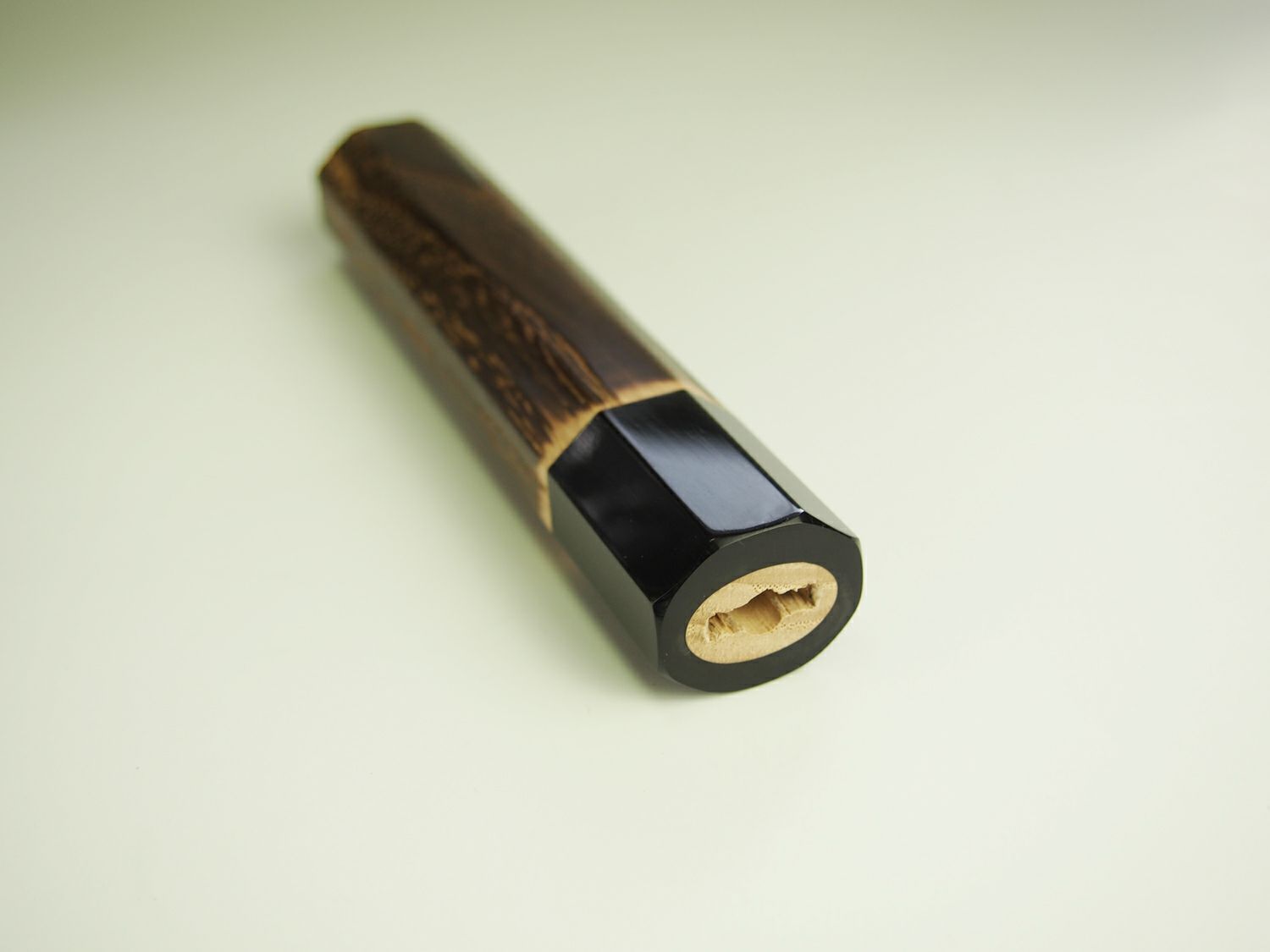 【頑張って送料無料！】【燕三条製】カネコ総業包丁柄黒水牛桂八角焼栗薄刃7寸710024高級木柄の証、水牛桂抗菌作用のある焼栗柄ネコポス配送のため代引き、日時指定不可