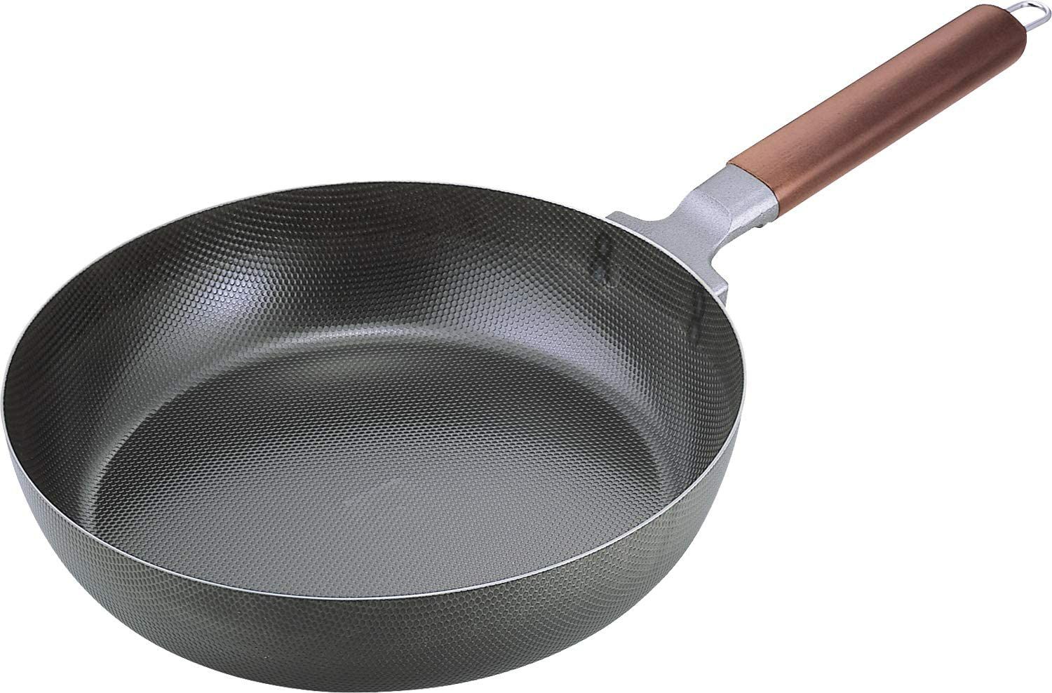 【安心の日本製】ガス・IH対応 両面エンボス加工鉄製フライパン22cm 26252鉄だけどくっつきにくいフライパン!旨味を引き出す鉄フライパン!